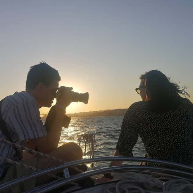Lisbon: Daytime or Sunset Boat Cruise with History and Wine - Castle Quarter to Alfama: When the City Becomes a Storybook