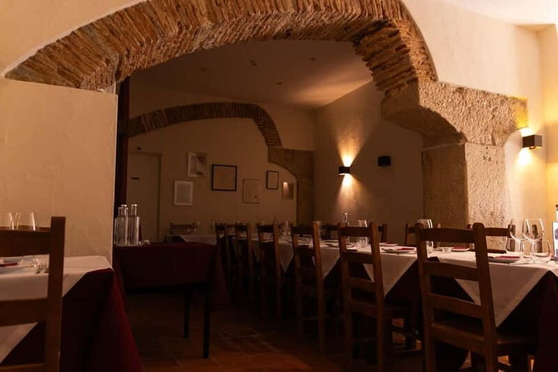 Lisbon: Dinner with Fado Show with the Rising Stars of Fado - FAQ