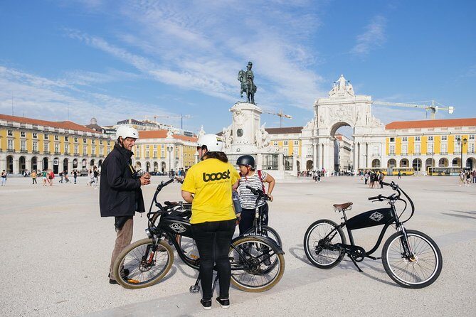 Lisbon E-Bike Tour Commerce Square, Mouraria and Alfama - Miradouro da Graça and Sophia de Mello Breyner Andresen: Tagus Views You’ll Actually Earn