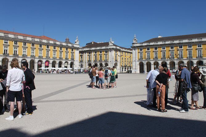 Lisbon Essential Walking Tour: History, Stories and Lifestyle - São Pedro de Alcântara Miradouro and São Roque: Views Plus Real Art Inside