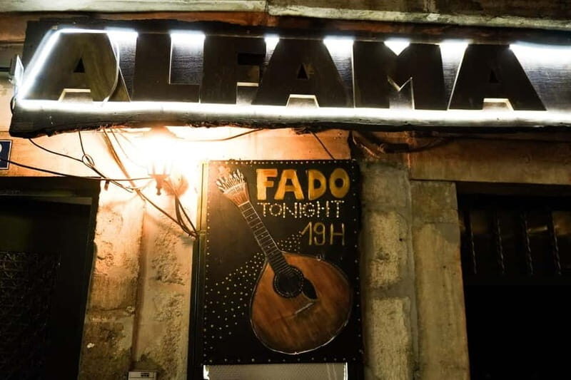 Lisbon: Fado Musical Experience with Portuguese Appetizers - The show itself: acoustic guitar, expressive vocals, and a room built for listening