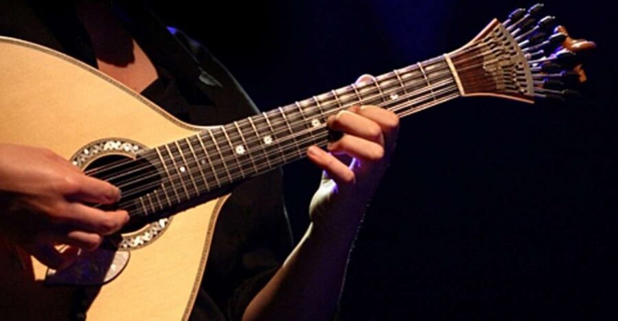 Lisbon: Fado Show and Portuguese Dinner - How the 1.5-hour Fado show really works (and how you’ll follow it)