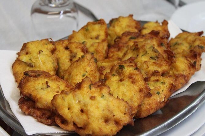 Lisbon: Food and Culture 3-Hour Walking Tour - Confeitaria Nacional or Amigos da Severa: sweets with either coffee or fado