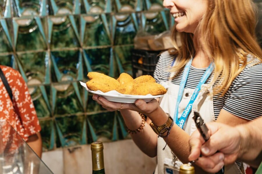 Lisbon: Food and Wine Small Group Walking Tour - The daily rice dish: when fresh ingredients set the flavor rules