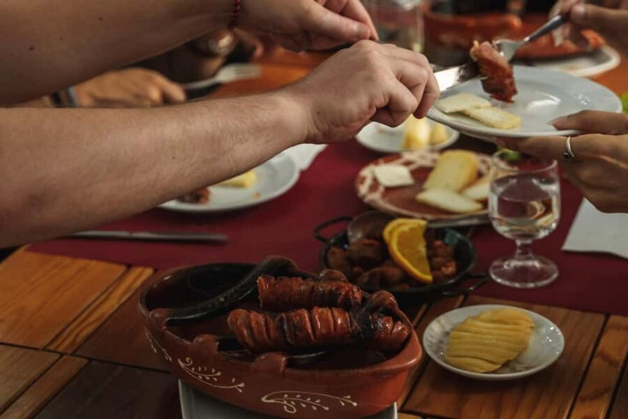 Lisbon: Food Crawl Walking Tour with Local Tastings - Entering Baixa the practical way: Praça da Figueira start