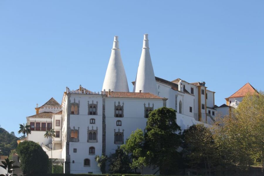 Lisbon: Full-Day Sintra and Cascais Tour - Choosing your Sintra monument: Pena, National Palace, Monserrate, Capuchos, Moors, Regaleira