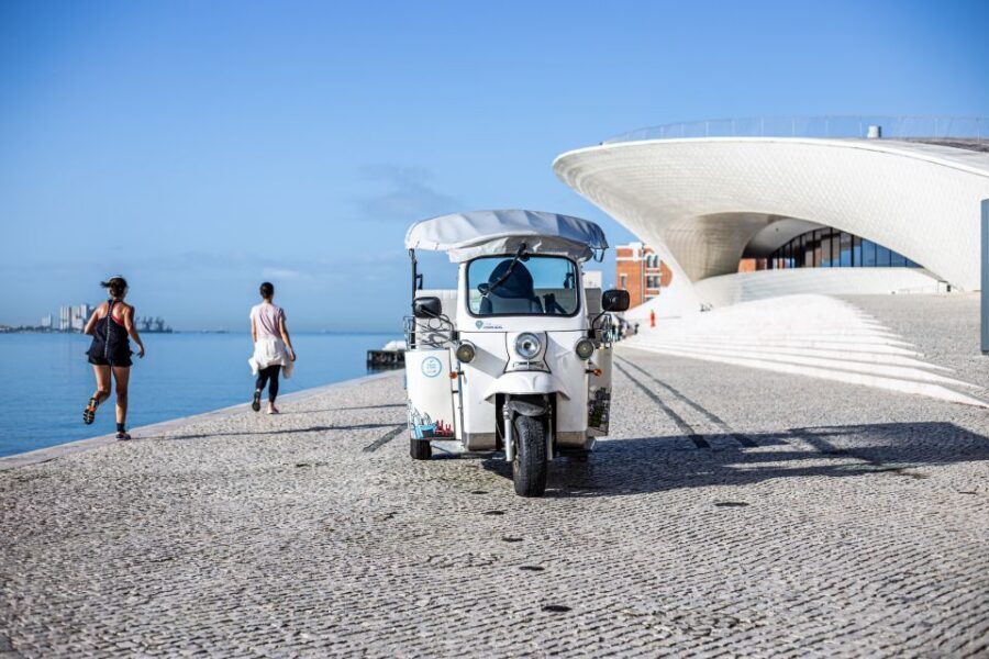 Lisbon: Half-Day Private Guided Tuk-Tuk Tour - Key highlights you’ll feel fast