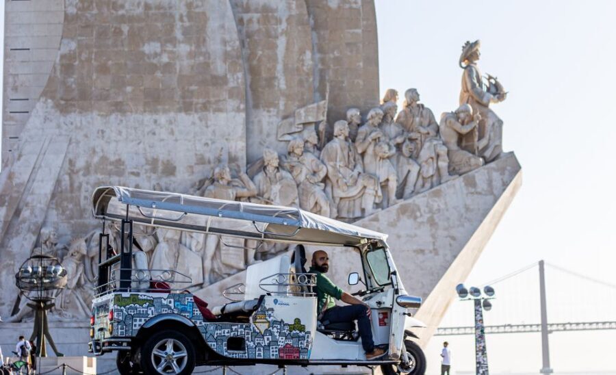 Lisbon: Half-Day Private Guided Tuk-Tuk Tour - Practical expectations: climbing in, cobblestones, and comfort