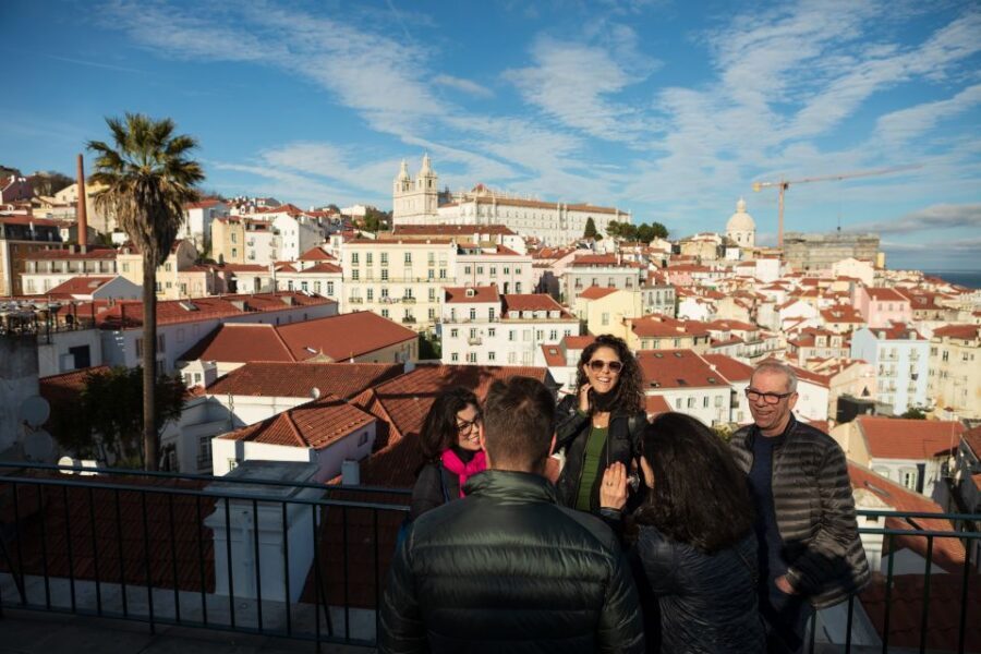 Lisbon: Half-Day Private Guided Tuk-Tuk Tour - São Vicente de Fora and Santa Engrácia: church stops with payoff