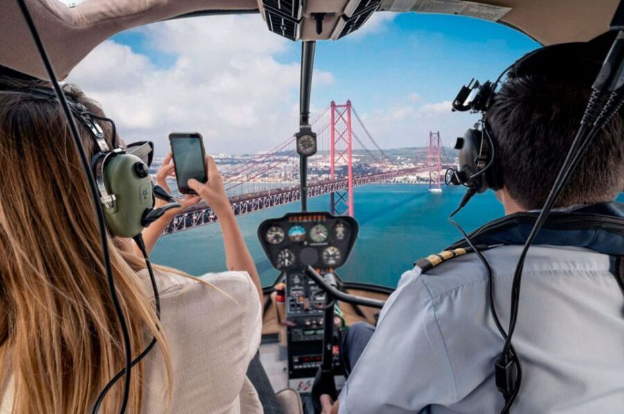 Lisbon: Helicopter Ride, Boat Trip, & Old Town Walking Tour - Meeting at Praça Dom Pedro IV: plan your timing