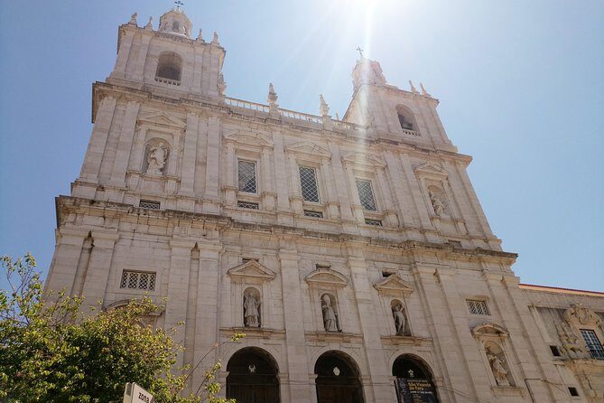 Lisbon Highlights - Private Tour with Van and Local Guide - Alfama and Lisbon Cathedral: The Old City Feel Without the Hassle