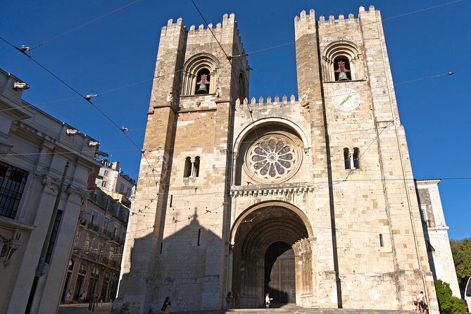 Lisbon Highlights - Private Tour with Van and Local Guide - What’s Included, and What to Plan for Separately
