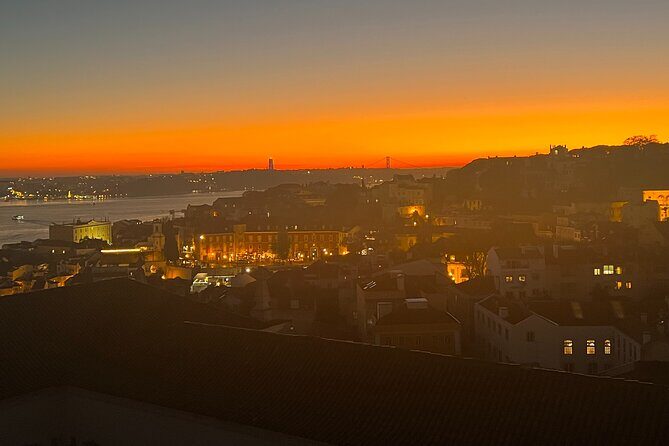 Lisbon Historic City Tour by Tuk-Tuk - What guides do right here: smooth pacing and photo time that actually works