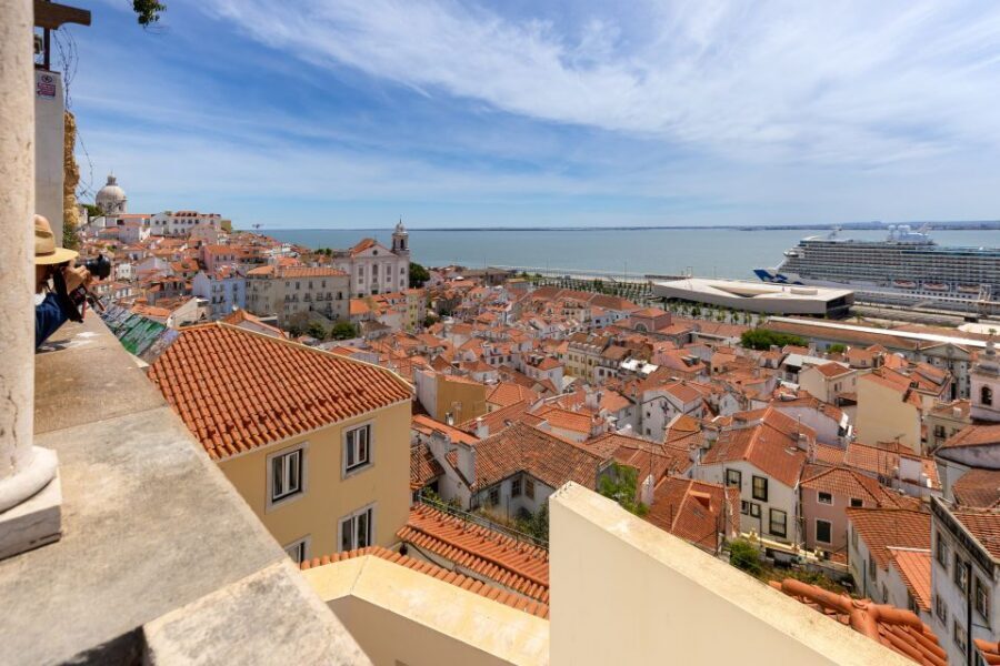 Lisbon: History, Stories and Lifestyle Walking Tour - A 3-Hour Lisbon Walk That Makes the City Click