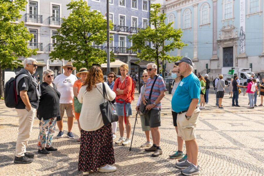 Lisbon: History, Stories and Lifestyle Walking Tour - Carmo Convent and Church: Gothic Architecture Meets 1974 Reality