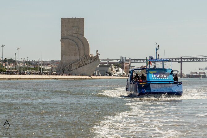 Lisbon Hop On Hop Off Bus and Boat Tour - The other bus routes: Tiles, Ocean views, and Lisbon’s hill-kissed neighborhoods