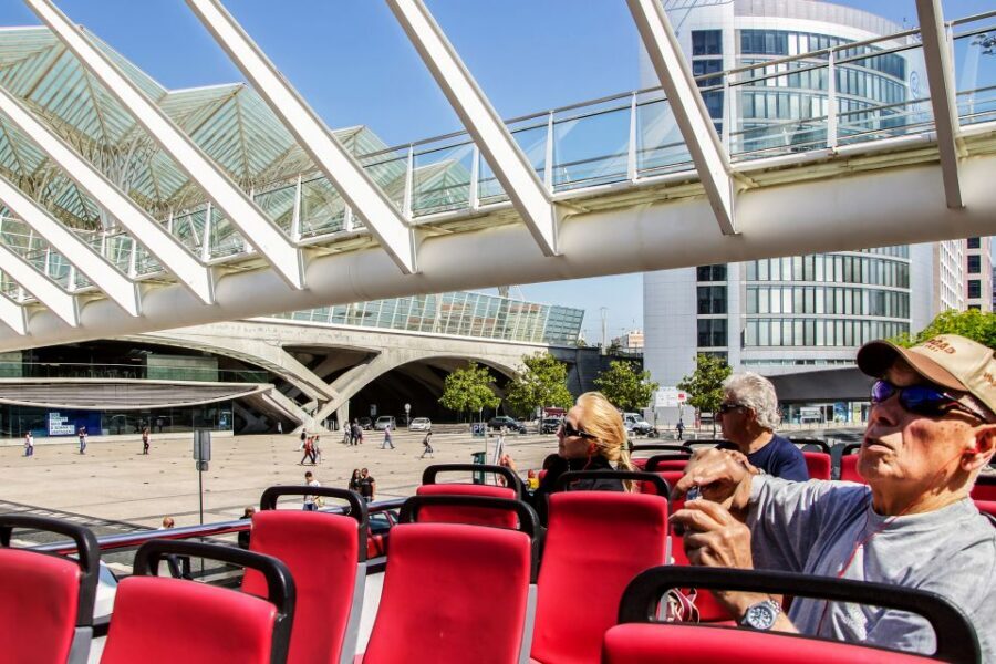 Lisbon: Hop-On Hop-Off Bus Tour - Onboard comfort: Wi‑Fi, maps, and what actually matters day-to-day