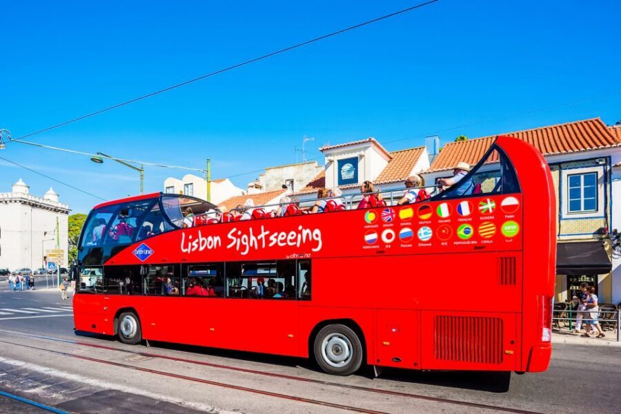 Lisbon: Hop-On Hop-Off Bus Tour - Uptown Purple Line: Colombo shopping, Lisbon Zoo, and modern districts
