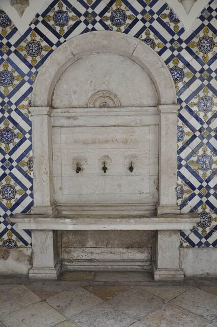 Lisbon: National Tile Museum E-Ticket & Audio Guide - Courtyard Garden, Cafeteria Nearby, and Building Time Around Breaks