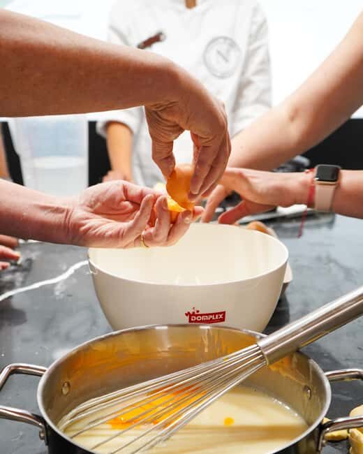 Lisbon: Pastel de Nata Masterclass at a Real Bakery - Custard filling: the method that makes it feel Portuguese
