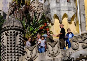 Lisbon: Pena Palace, Sintra, Cabo da Roca & Cascais Day Tour - Sintra time: where your 60-minute stop should go