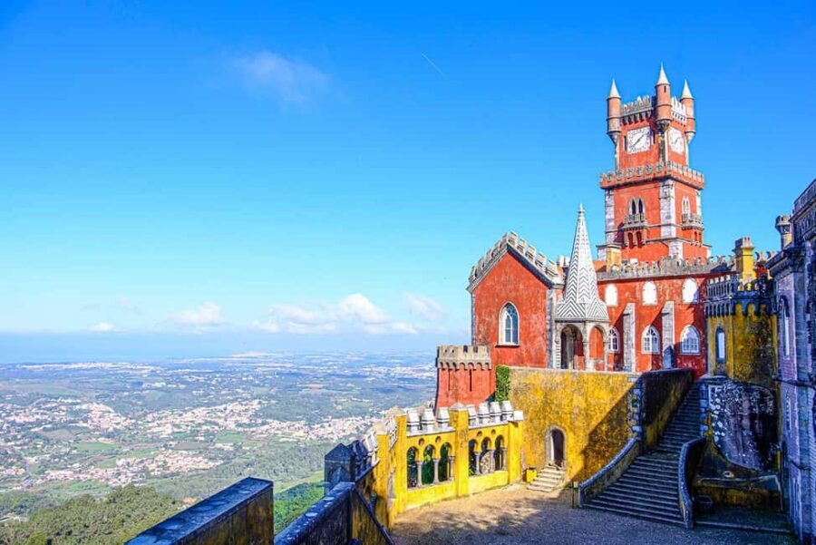Lisbon: Pena Palace, Sintra, Cabo da Roca & Cascais Day Tour - Cascais: a longer finish for walking, snacks, and an easy pace
