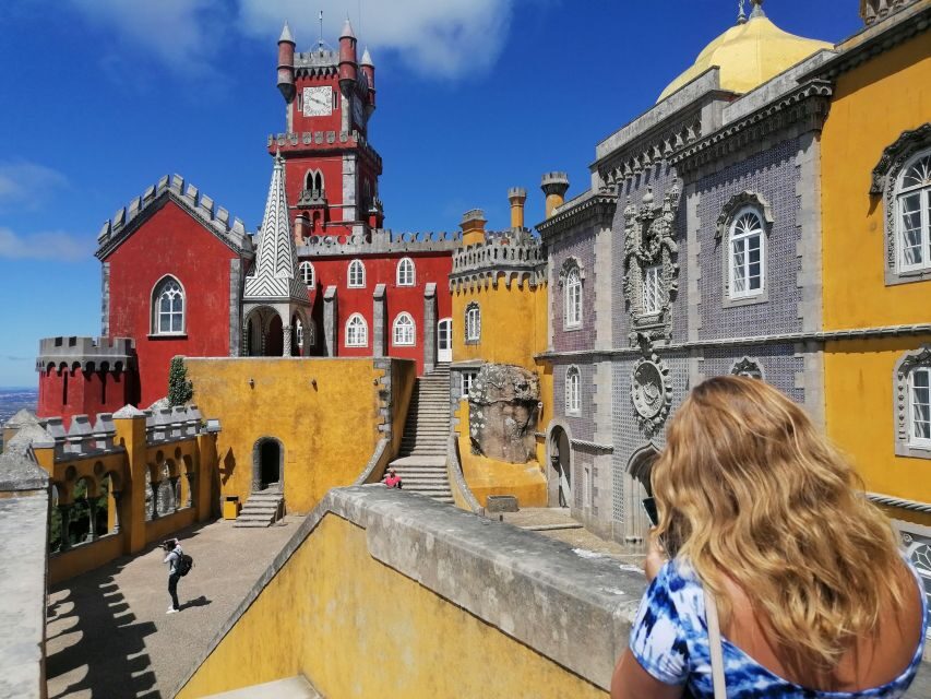 Lisbon: Pena, Regaleira & Atlantic Coast Tour with a Local - Key things that make this tour work