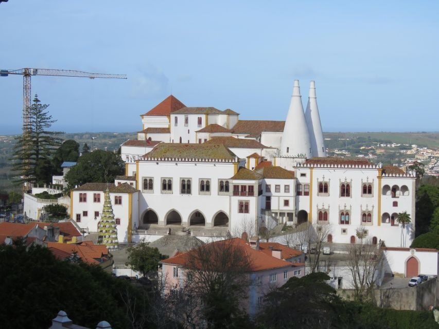 Lisbon: Pena, Regaleira & Atlantic Coast Tour with a Local - Who this tour is best for (and who should skip it)