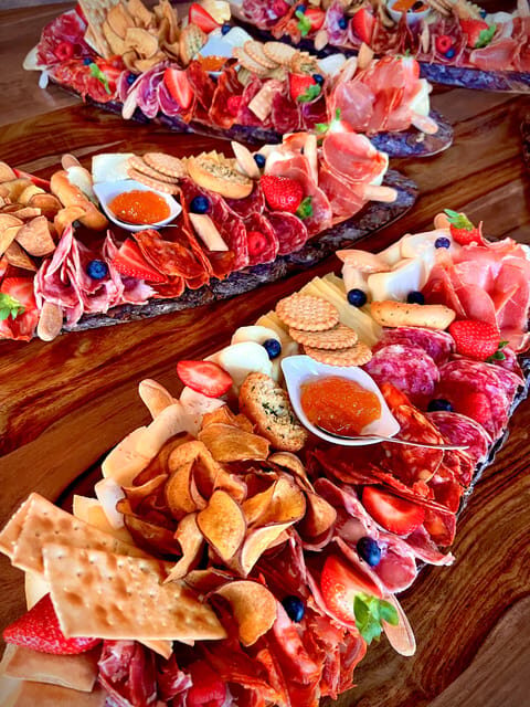 Lisbon: Premium Wine and Tapas Tasting Session - How the sommelier makes it feel premium (and not preachy)