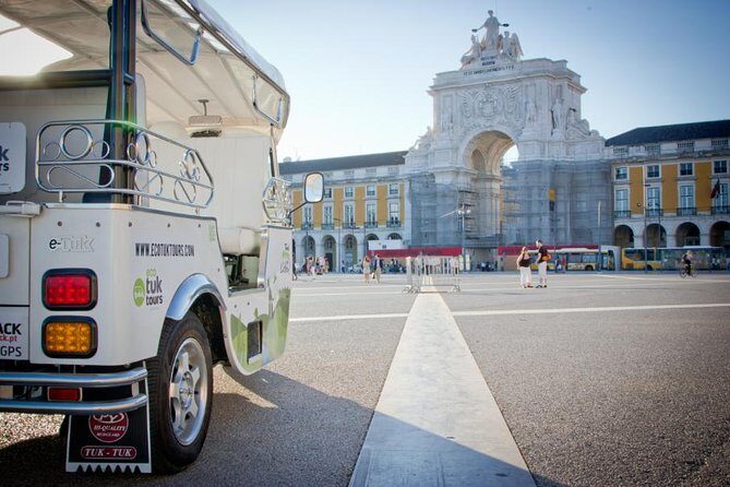 Lisbon Private 5-Hour Eco Tuk-Tuk Tour with Local Tastings - Ride comfort tips for the eco tuk-tuk (and why bumpy can be a good sign)