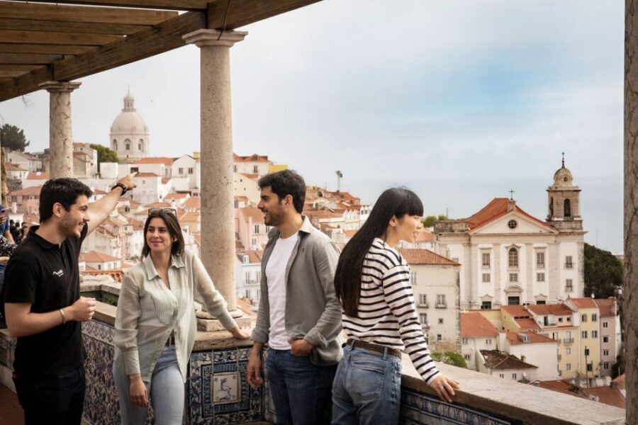 Lisbon: Private Boat Trip, Guided Walking Tour, Bike & Tram - Bike along the Tagus to Belém: easy riding with real scenery rewards
