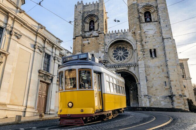 Lisbon Private Driver and Customizable Tour - Lisbon Highlight Routing: A Common First-Timer Loop