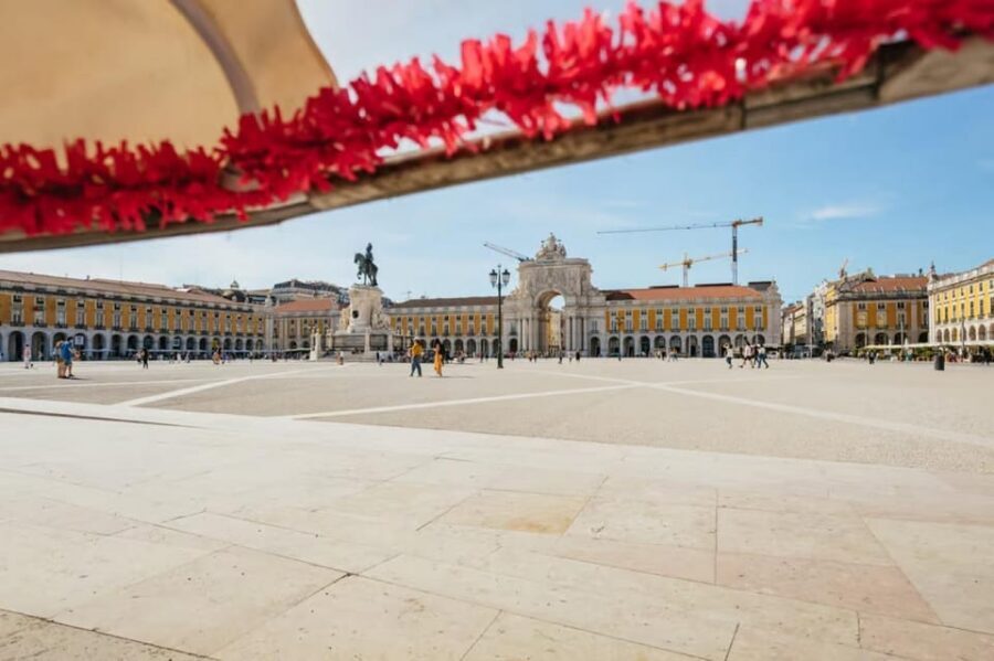 Lisbon: Private Guided Tuk-Tuk Tour with Hotel Pickup - Lisbon Cathedral and Saint Anthony Church: Lisbon’s older bones