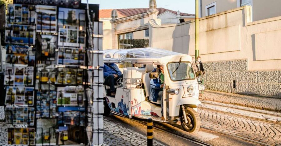 Lisbon: Private Historic Tour by Eco Tuk Tuk - National Pantheon of Santa Engracia and Chafariz d’El-Rei: small stops that sharpen the story