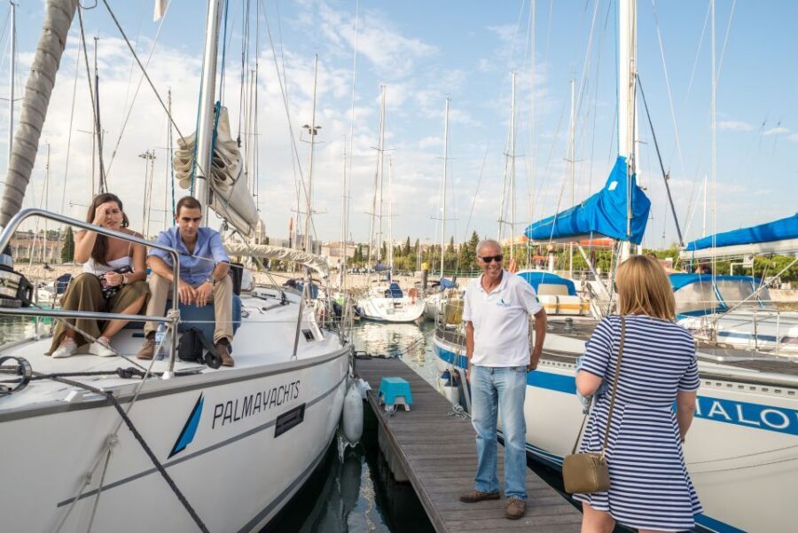 Lisbon: Private Sunset Cruise on the Tagus River with Drink - What you get on a private yacht for up to 10 people