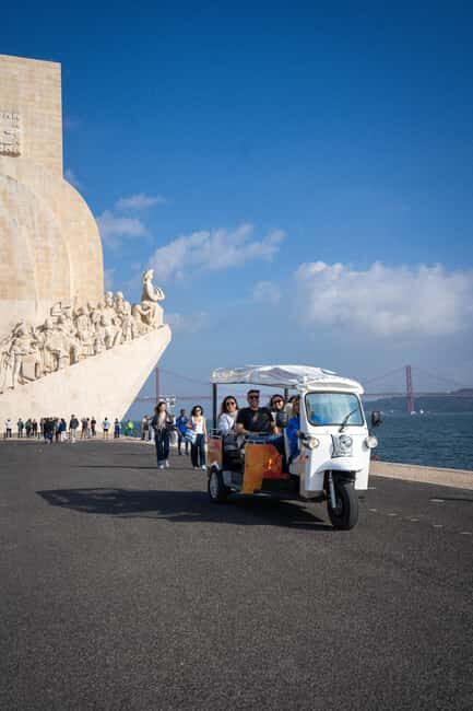 Lisbon: Private Tuk Tuk Tour with Optional Boat Cruise - Meeting Point, Pickup, and How the Timing Actually Feels