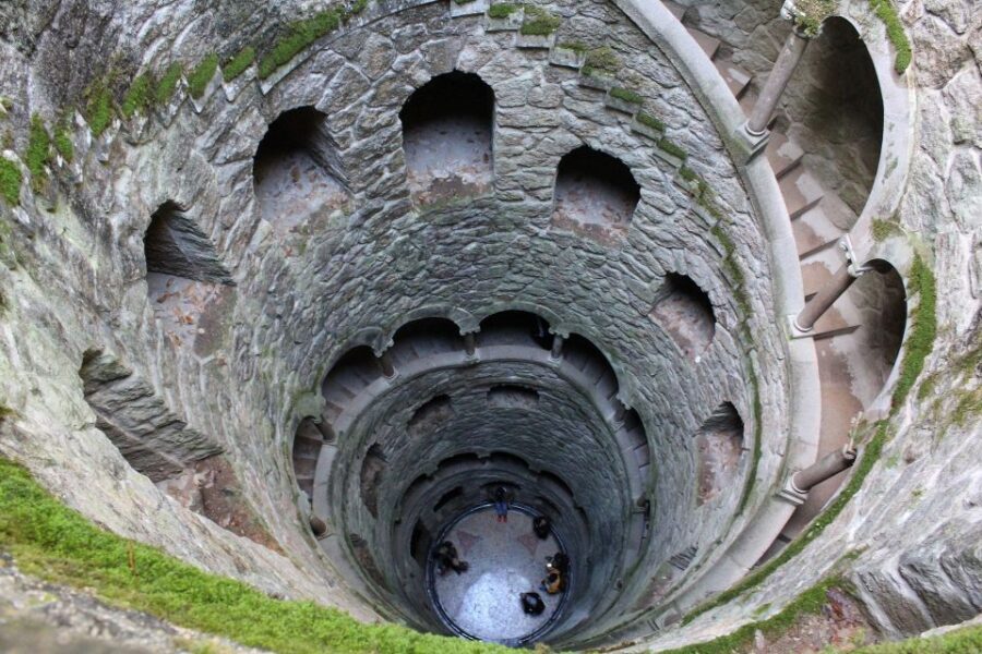 Lisbon: Regaleira, Sintra, Cape Rock & Cascais Day Trip - Sintra free time and lunch: how to use it well