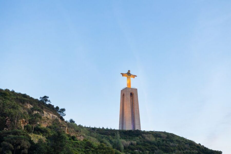 Lisbon: Sailing Tour on the Tagus River - Belem Tower and the return ride back to the marina
