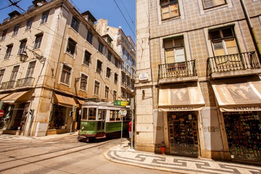 Lisbon: Segway Medieval Tour of Alfama and Mouraria - Key highlights worth your time