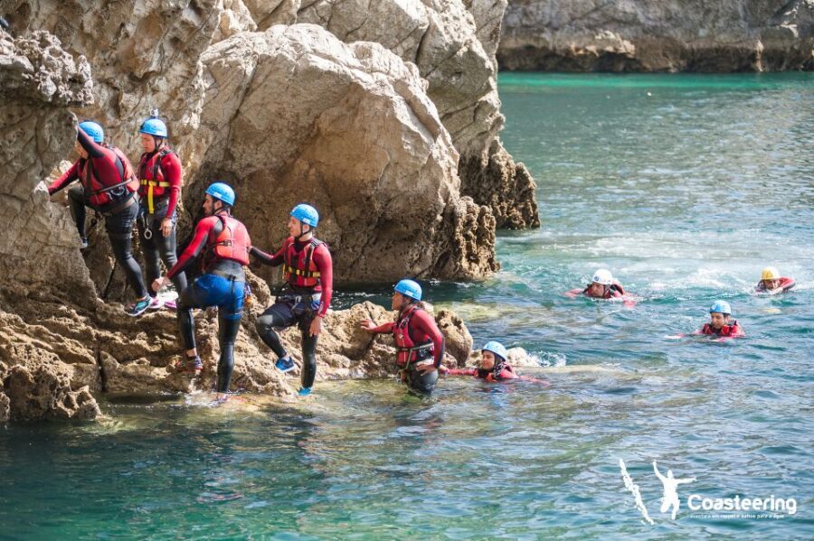 Lisbon: Sesimbra/Arrábida Natural Park Coasteering Adventure - Safety and guides: the human part that makes coasteering work