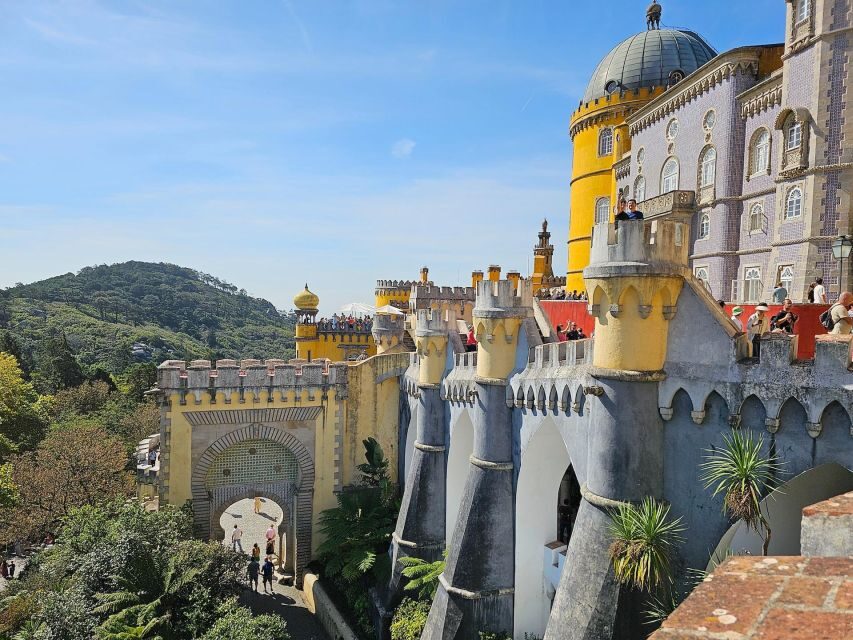 Lisbon: Sintra, Pena, Cabo da Roca Coast & Cascais Day Tour - Cascais Break Time: A Real Lunch Choice and a Slower Pace
