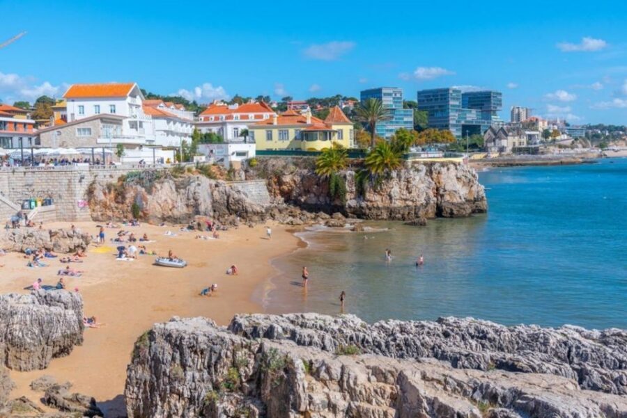 Lisbon: Sintra, Pena, Cabo da Roca Coast & Cascais Day Tour - Guide and Group Dynamics: Why the Stories Matter