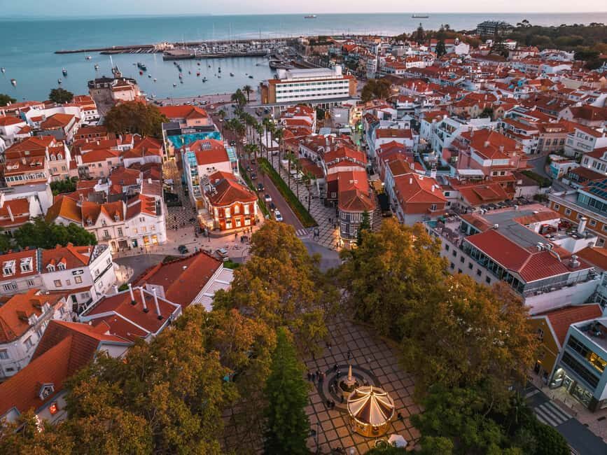 Lisbon: Sintra, Pena Palace, Cabo da Roca, & Cascais Tour - Getting Your Bearings in Sintra City During the Free Hour