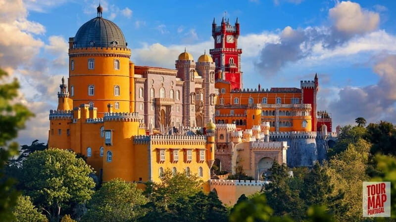 Lisbon: Sintra, Pena Palace, Moorish Castle & Regaleira Tour - Private pickup and the “small group” advantage