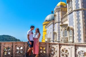 Lisbon: Sintra, Pena, Regaleira, Cabo da Roca & Cascais Tour - Sintra Village time: make it count with smart strolling