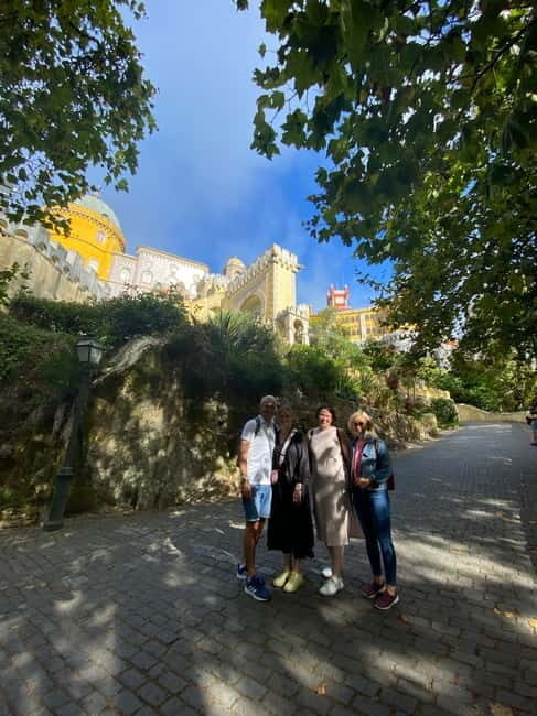 Lisbon: Sintra Tour with Pena Palace and Quinta da Regaleira - How the small-group format keeps Sintra from feeling chaotic