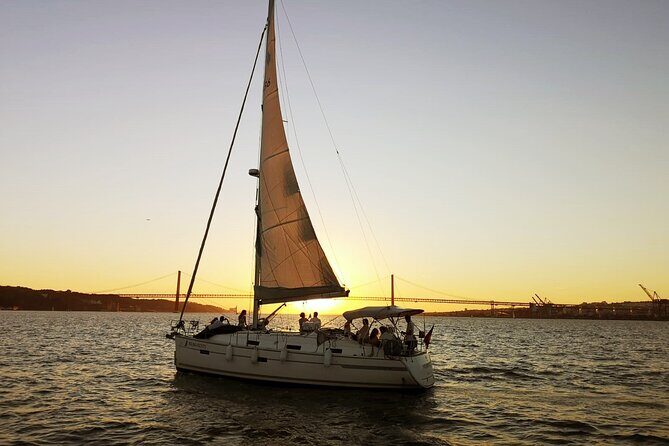 Lisbon Small Group 2h Sunset Sailing- Live Commentary & a Drink - Start in Belém: the meeting point that sets the tone