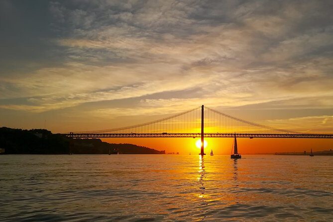 Lisbon Small Group 2h Sunset Sailing- Live Commentary & a Drink - Final call: should you book this sunset sail?
