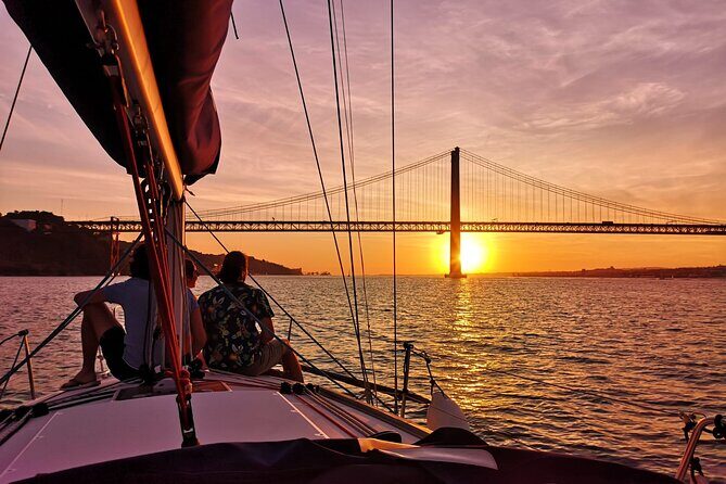 Lisbon Small Group Sunset Sailing 2h Cruise with Drinks Included - Small group size and real crew personality (Benny, Miguel, Francisco)