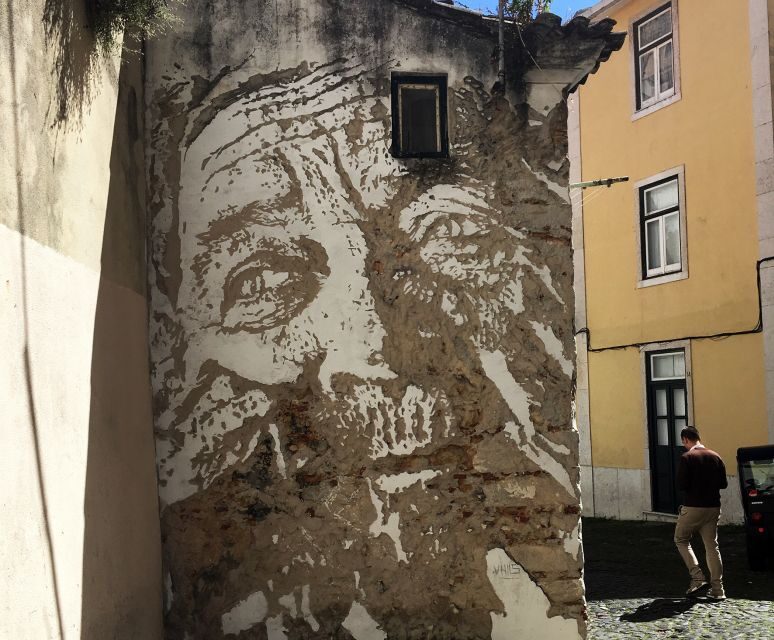 Lisbon: Street Art Tour - Mouraria (30 Minutes): Smaller Streets, Better Listening